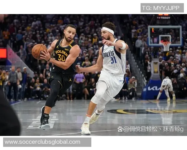 库里带领勇士对抗灰熊精彩对决视频回顾与分析