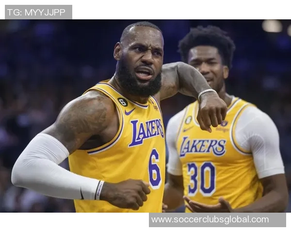 易建联与詹姆斯的巅峰对决：篮球巨星的荣耀与传奇之路